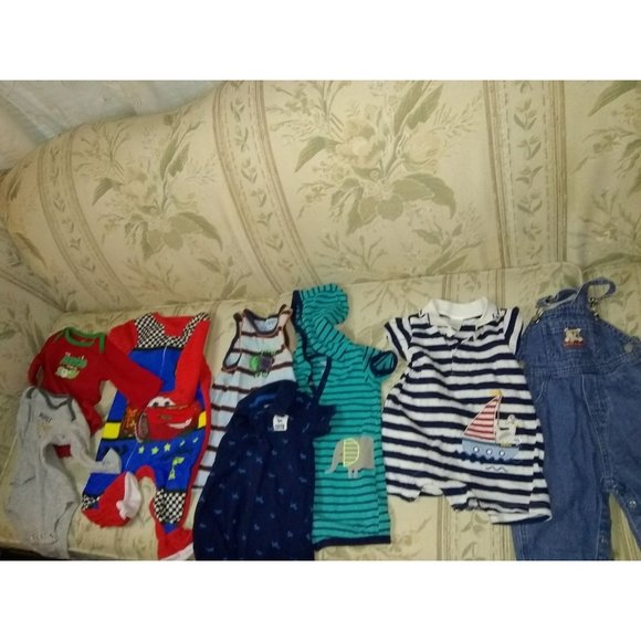 Infant boys clothing lot size 9 months - Picture 1 of 7
